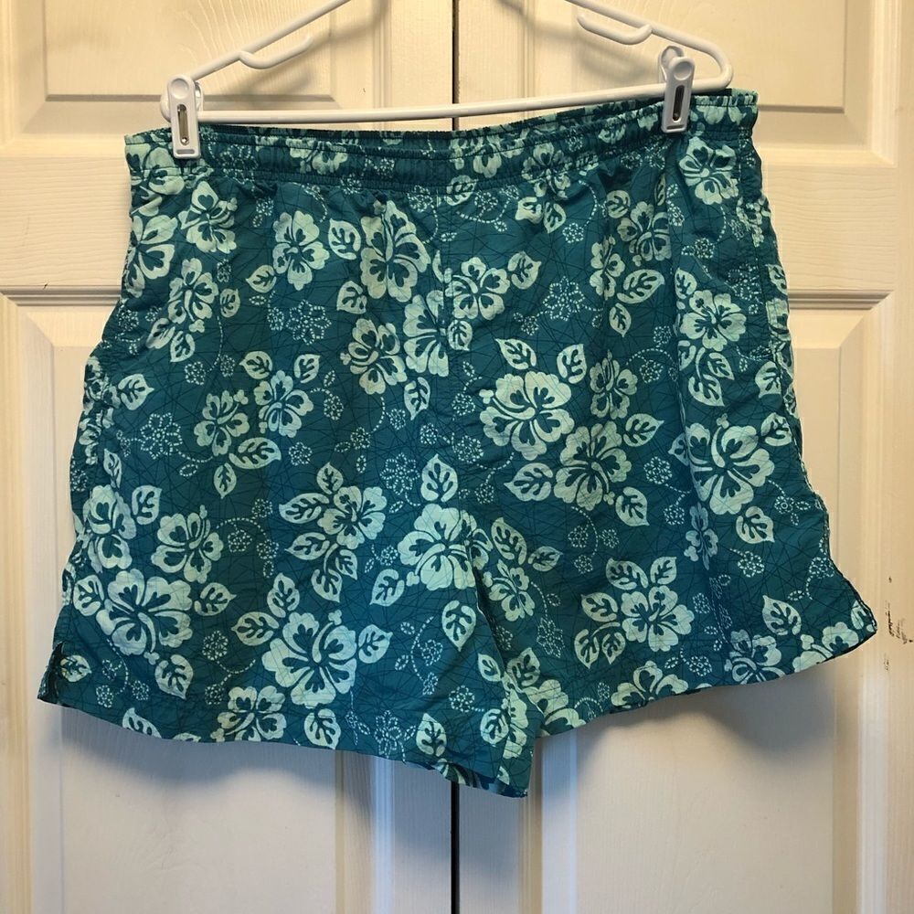 L.L. Bean Floral Hawaiian Print Water Shorts Size XL